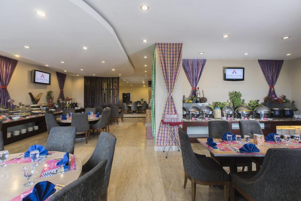 Almadera Hotel Макасар Экстерьер фото