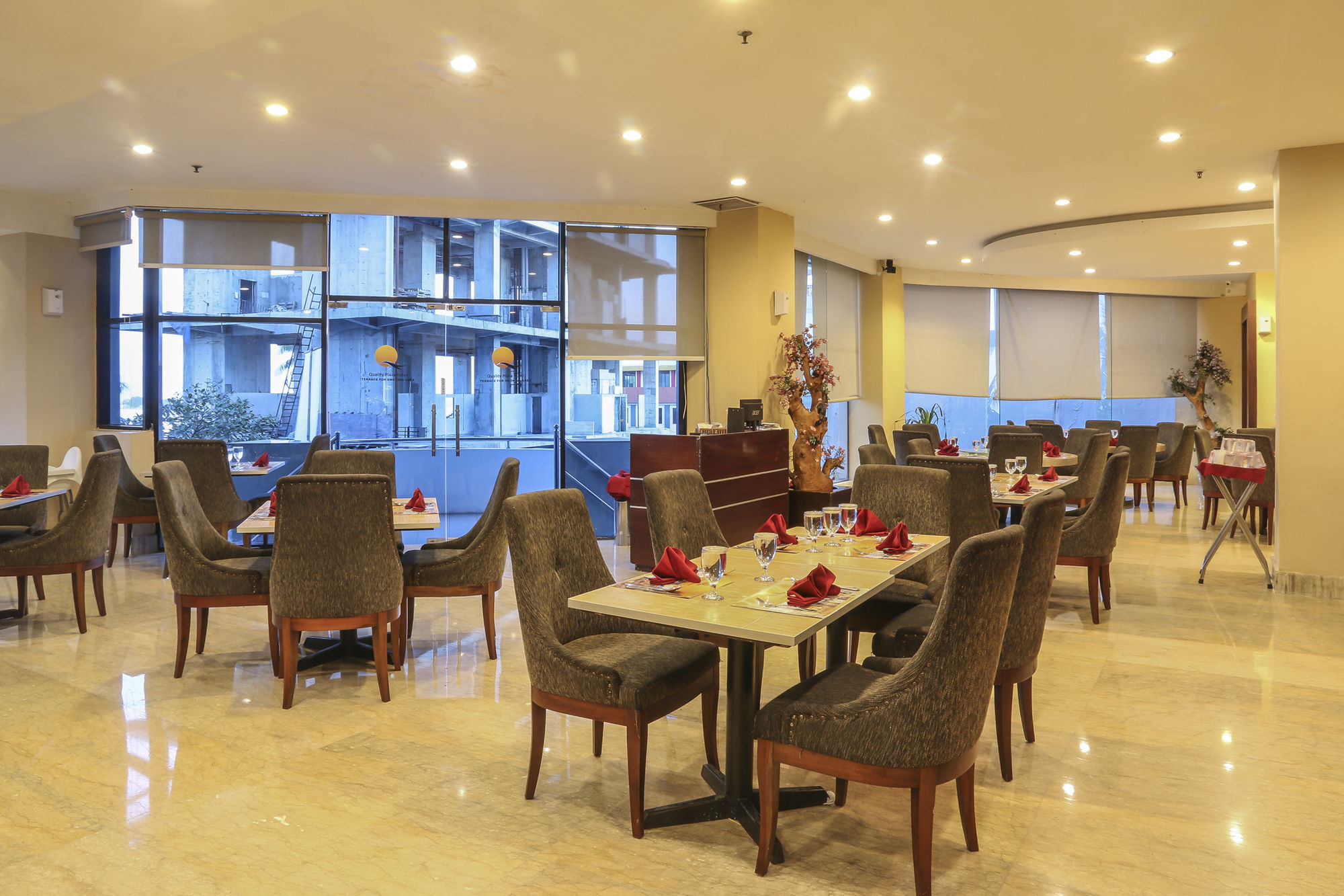 Almadera Hotel Макасар Экстерьер фото