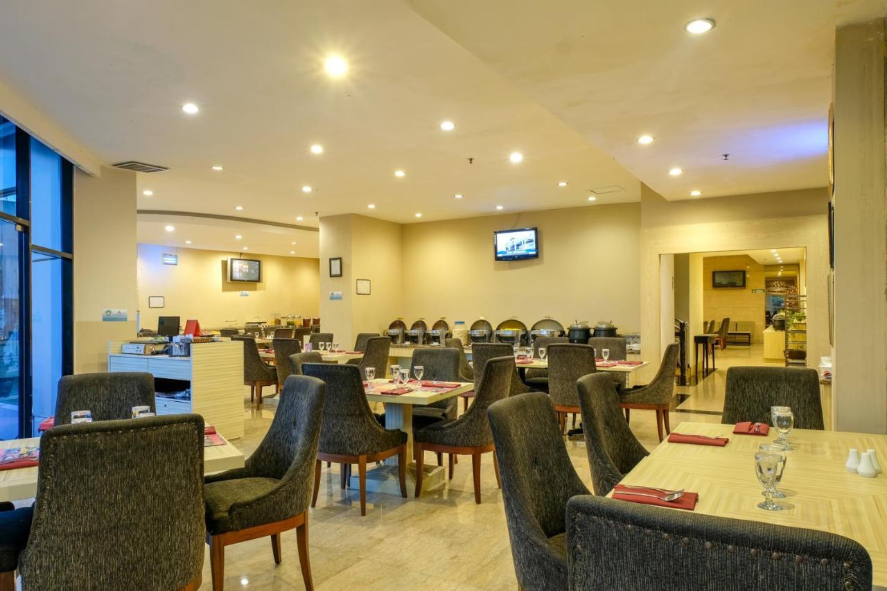 Almadera Hotel Макасар Экстерьер фото