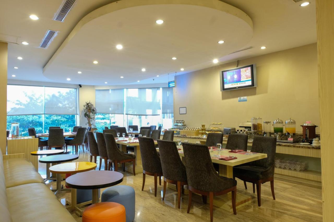 Almadera Hotel Макасар Экстерьер фото
