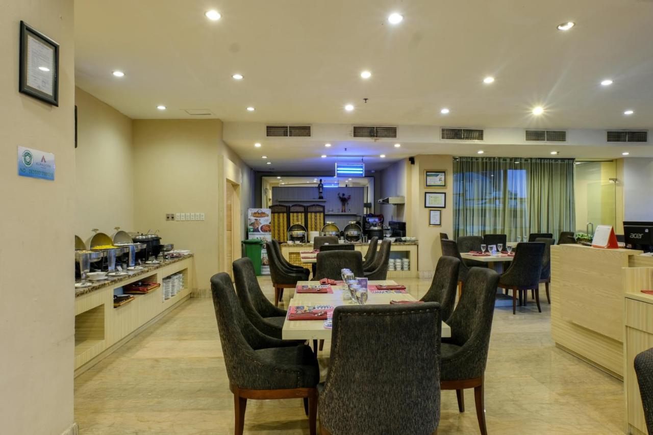 Almadera Hotel Макасар Экстерьер фото