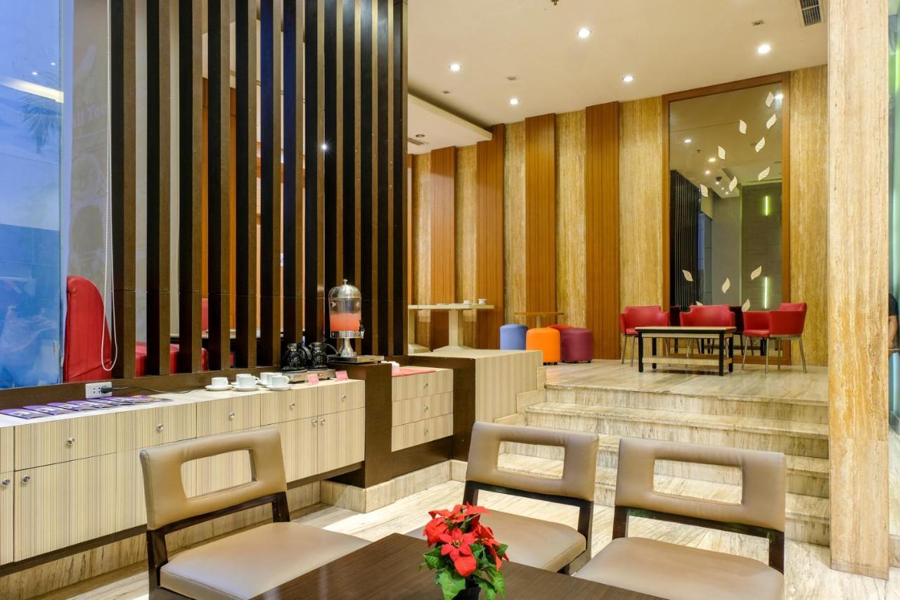 Almadera Hotel Макасар Экстерьер фото
